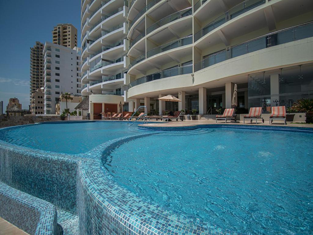 Solaria Oceanview With Pool 704 * Mazatlan