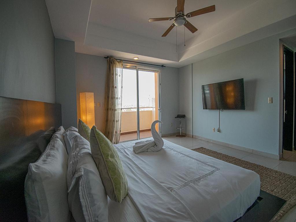 Apartment Solaria Oceanview With Pool 704