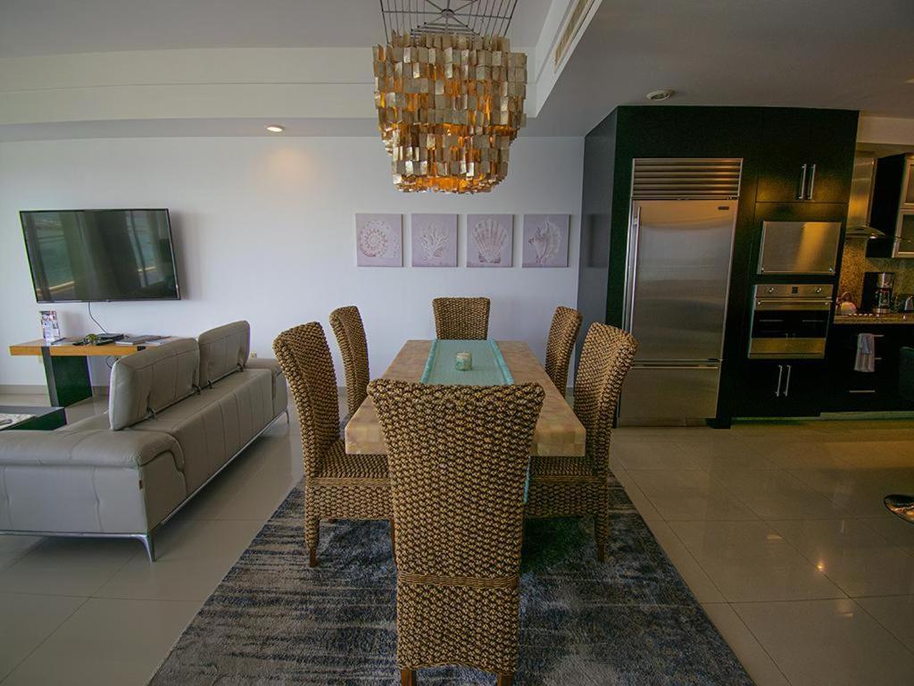 Apartment Solaria Oceanview With Pool 704