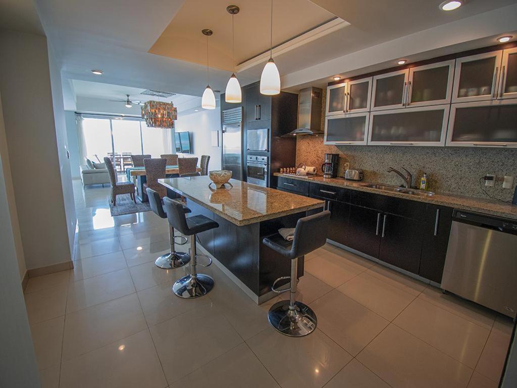 Apartment Solaria Oceanview With Pool 704